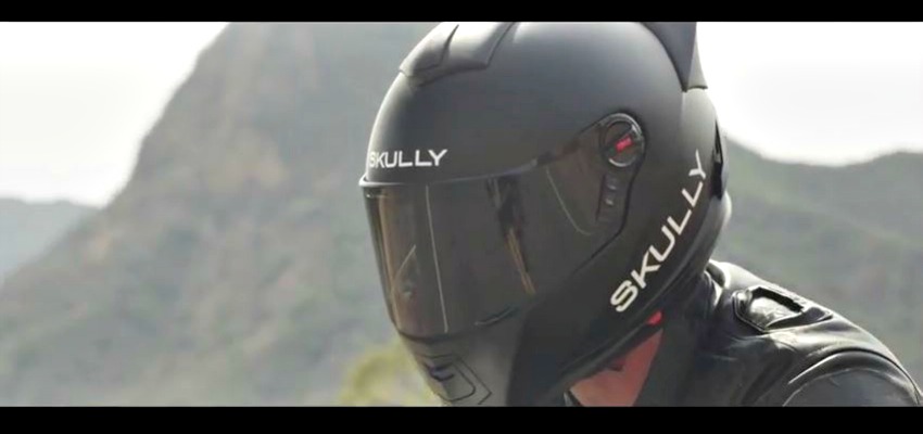 World’s Smartest Motorcycle Helmet is Like Something Out of Tron