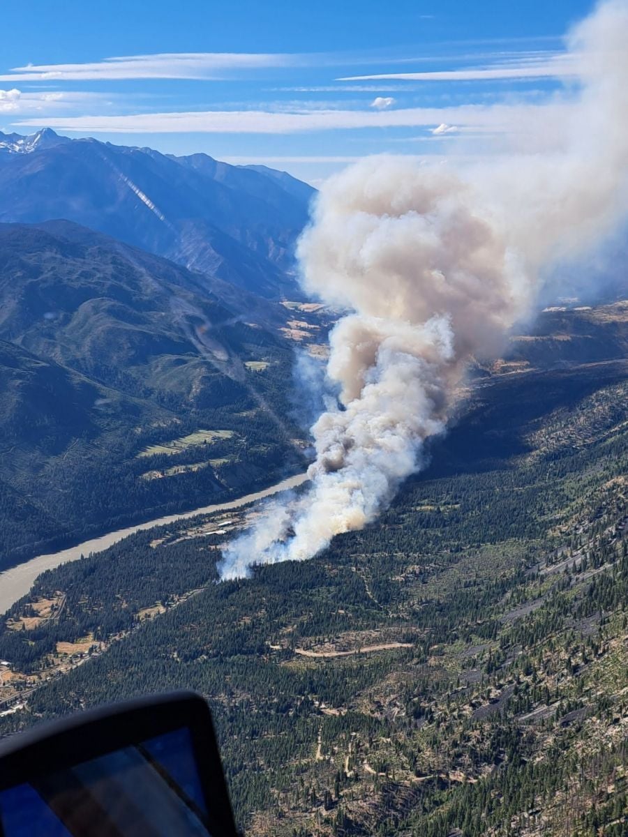 <who>Photo Credit: BC Wildfire Service