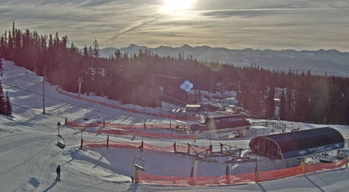 Big White: Unlimited visibility, scattered clouds and calm winds.