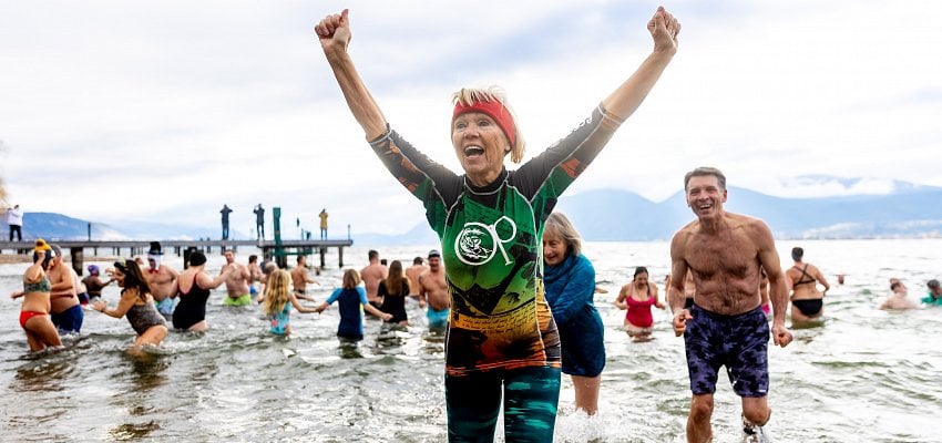 Brr! Two Penticton-area plunges this New Year's Day!